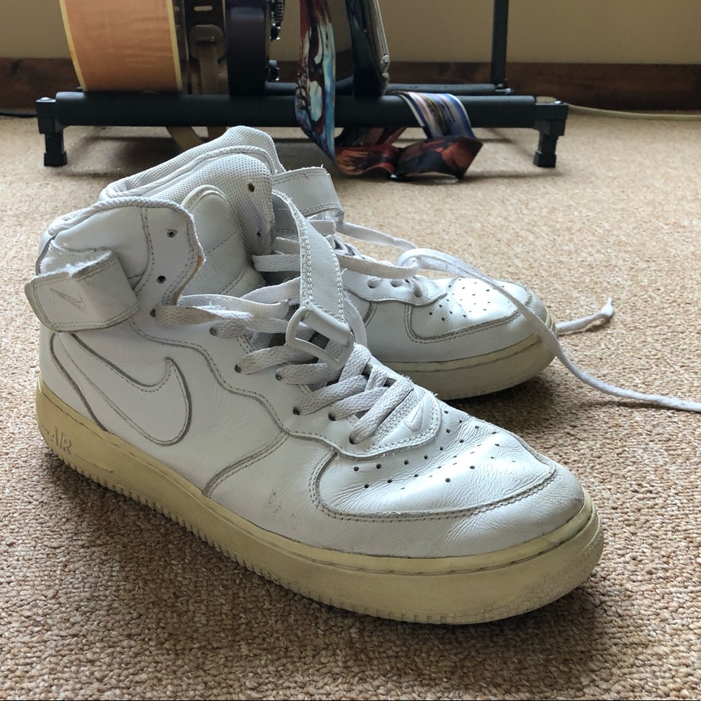 Men’s Nike Air Force 1’s (mid)